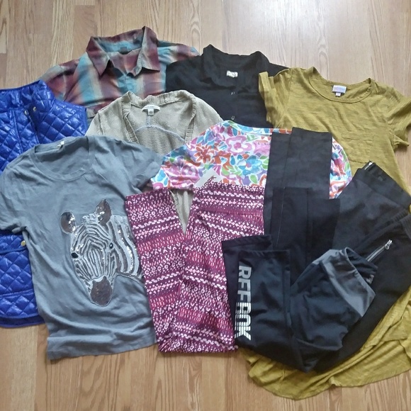 Other - 11 Piece Reseller Box